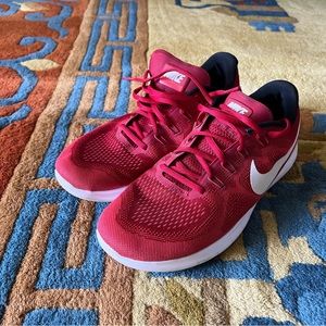 Men’s Nike Free Run Size 10.5